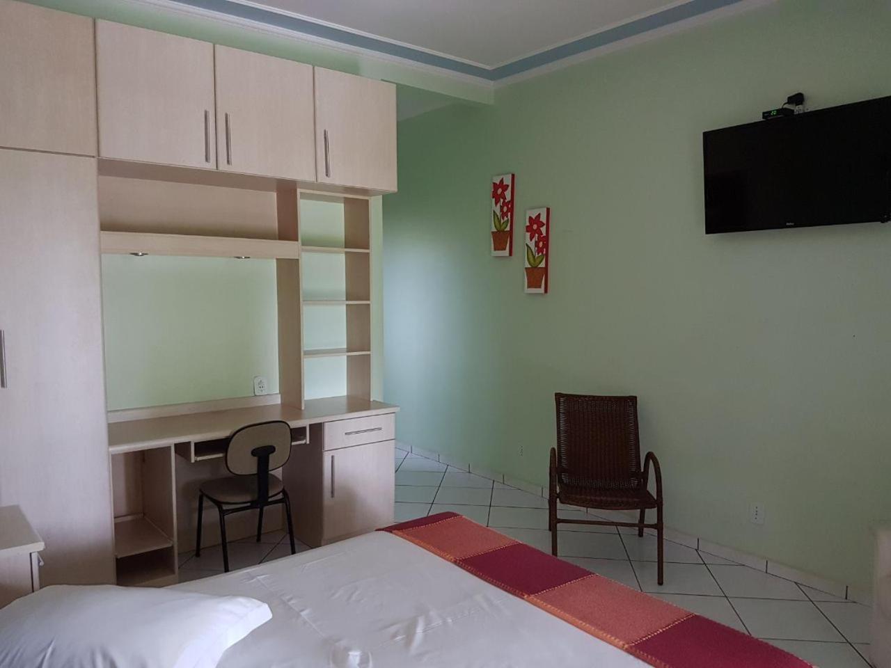 Hotel E Pousada Recanto Do Rio Pardo São José do Rio Pardo Zimmer foto