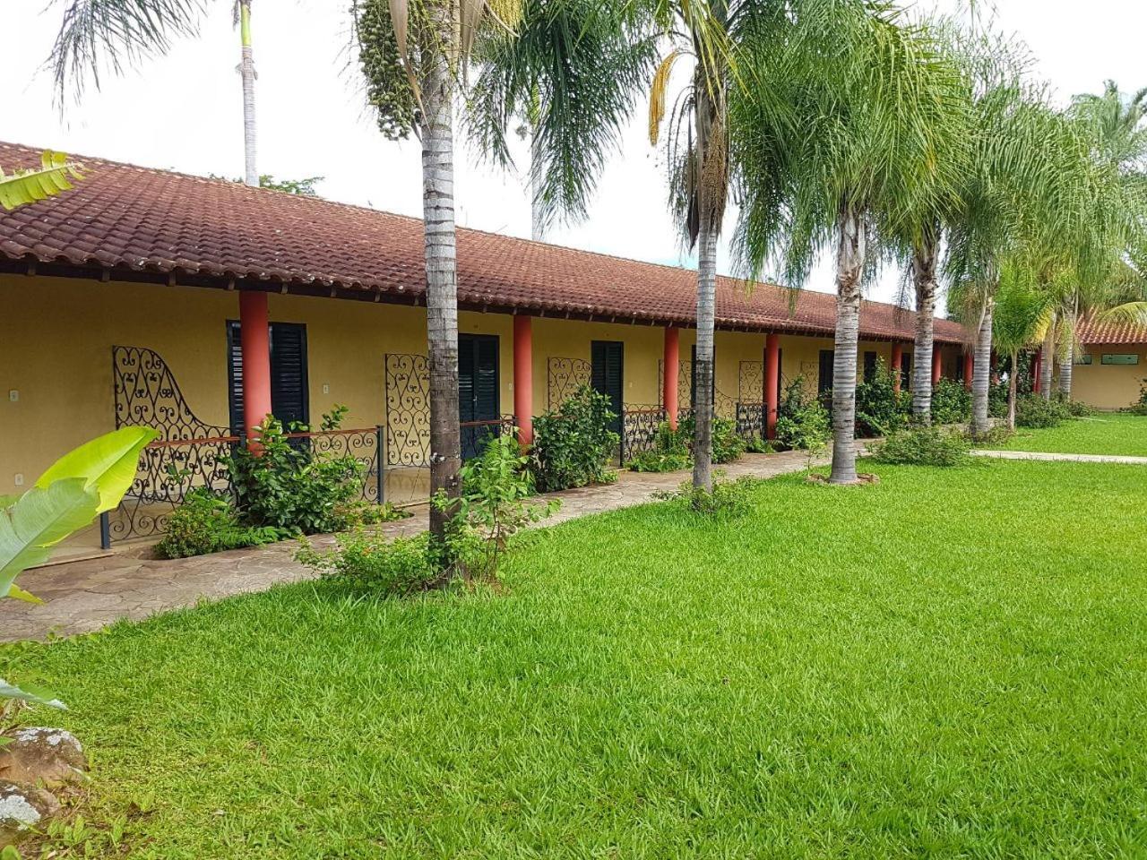 Hotel E Pousada Recanto Do Rio Pardo São José do Rio Pardo Zimmer foto